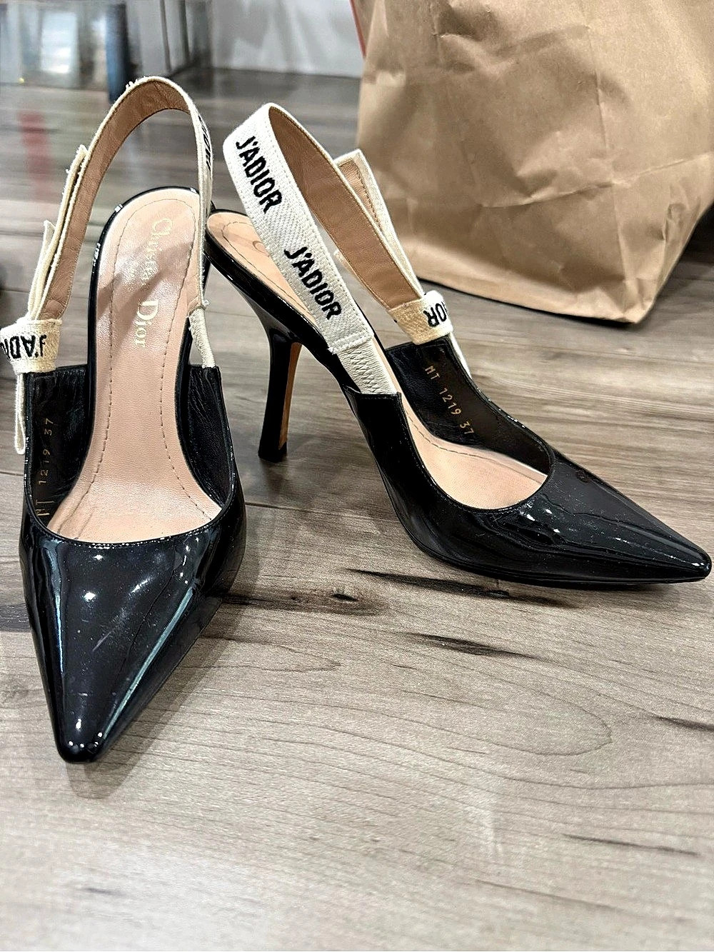 Dior J'Adior Slingback Pump Pointed Toe Pumps in Black & White